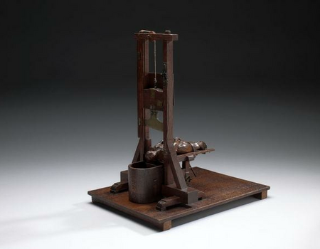 Model van guillotine